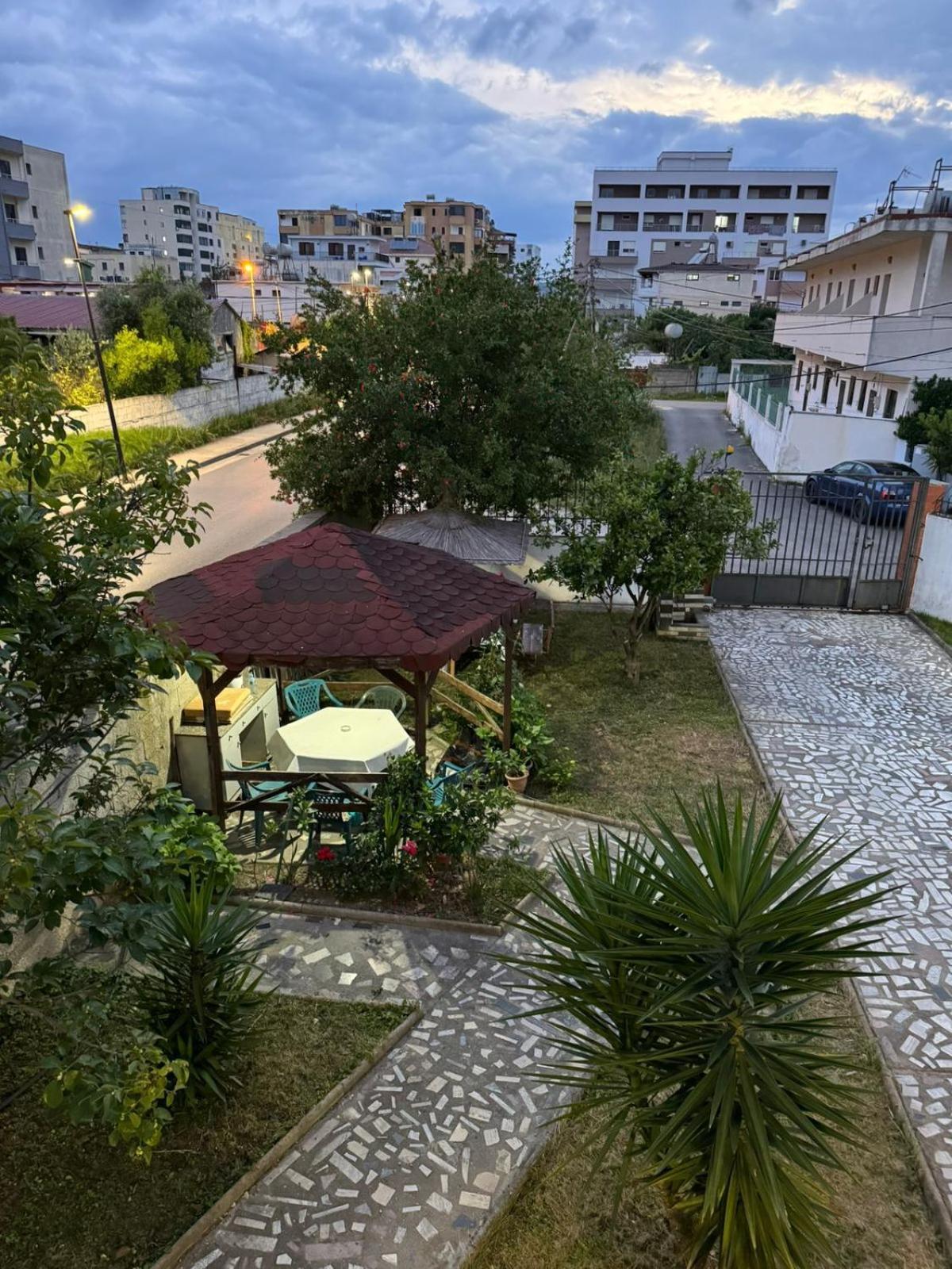 Melas Villa Durrës Eksteriør bilde