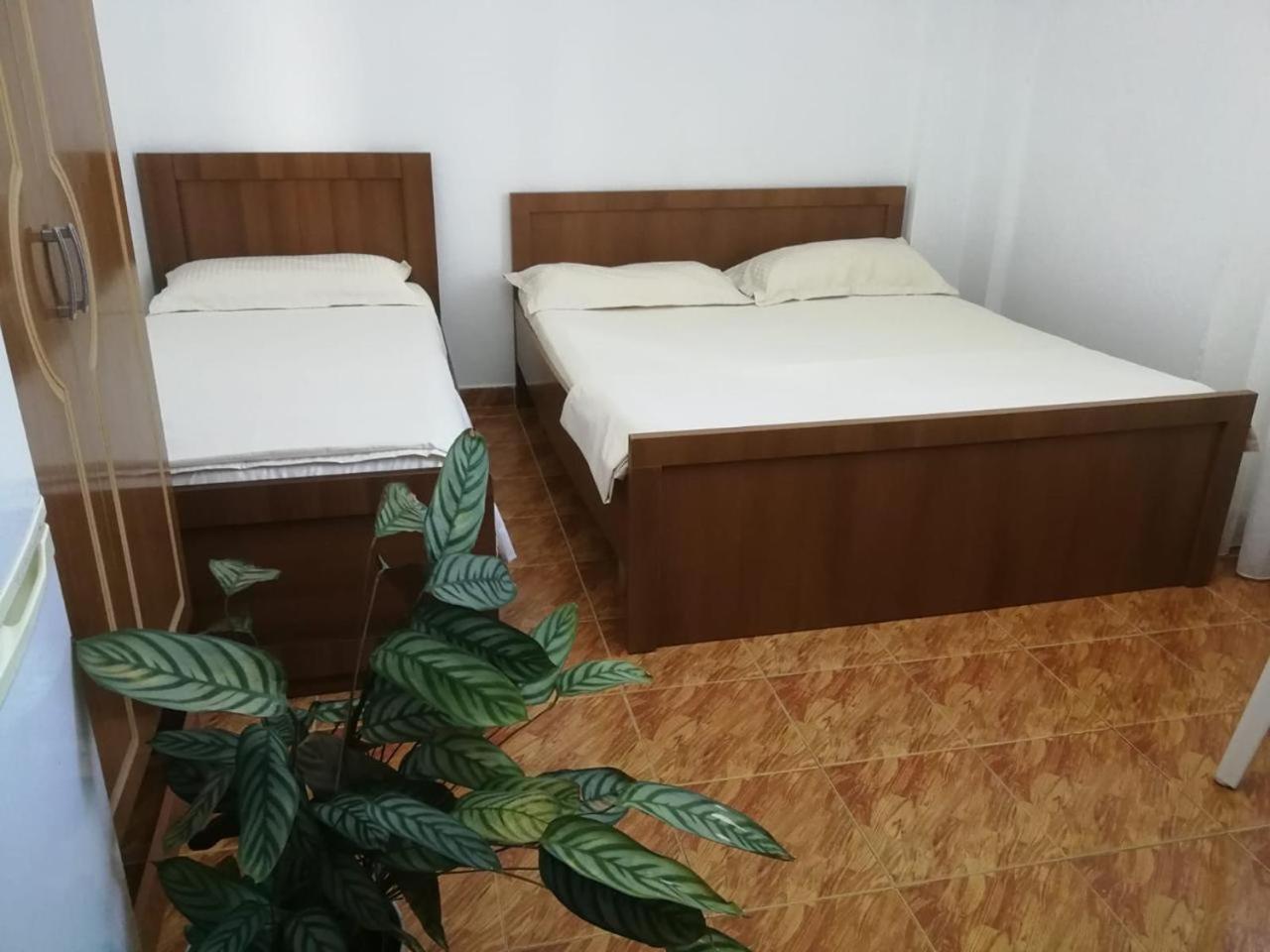 Melas Villa Durrës Eksteriør bilde