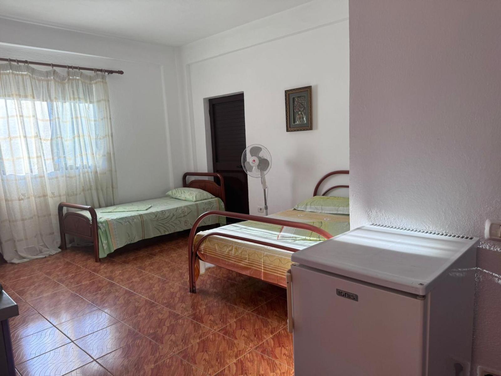 Melas Villa Durrës Eksteriør bilde